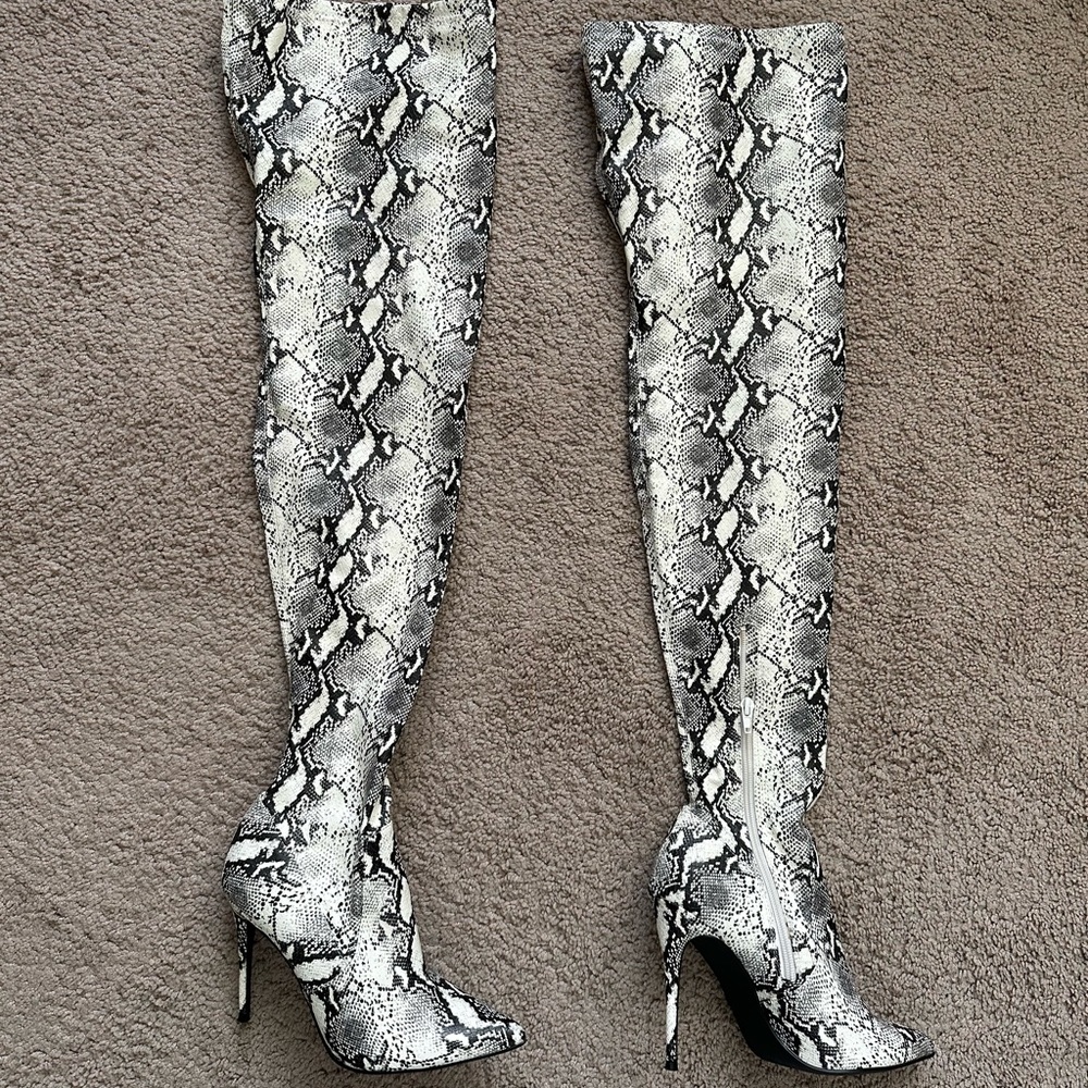 Steven Madden Pointed Stiletto